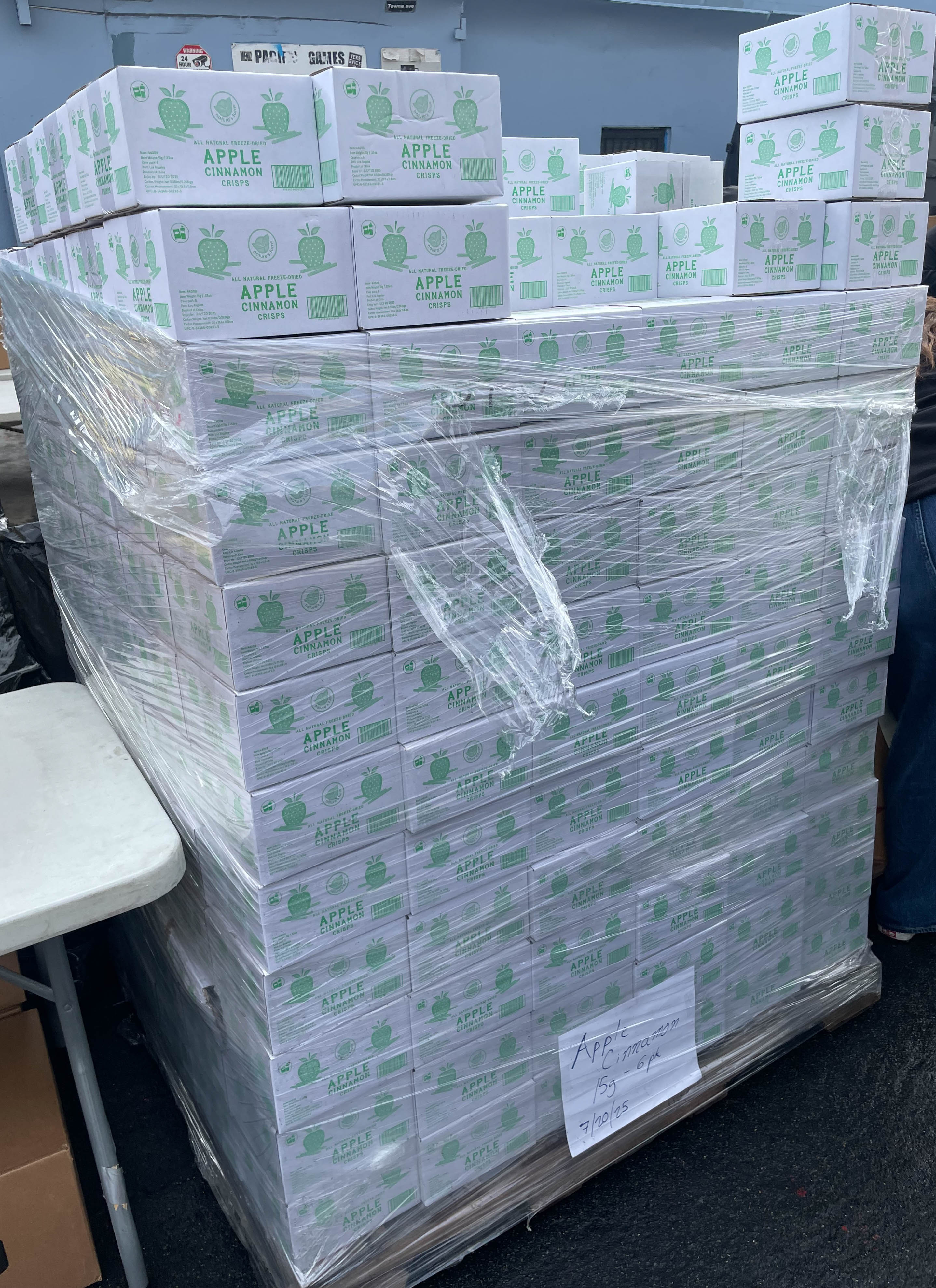 Apple cinnamon pallet ready for distribution